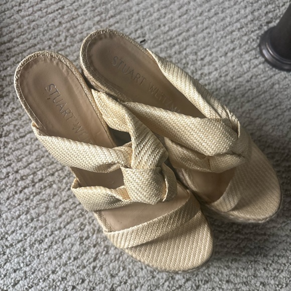 Stuart Weitzman Women's Tan Woven Wedges - Picture 1 of 8
